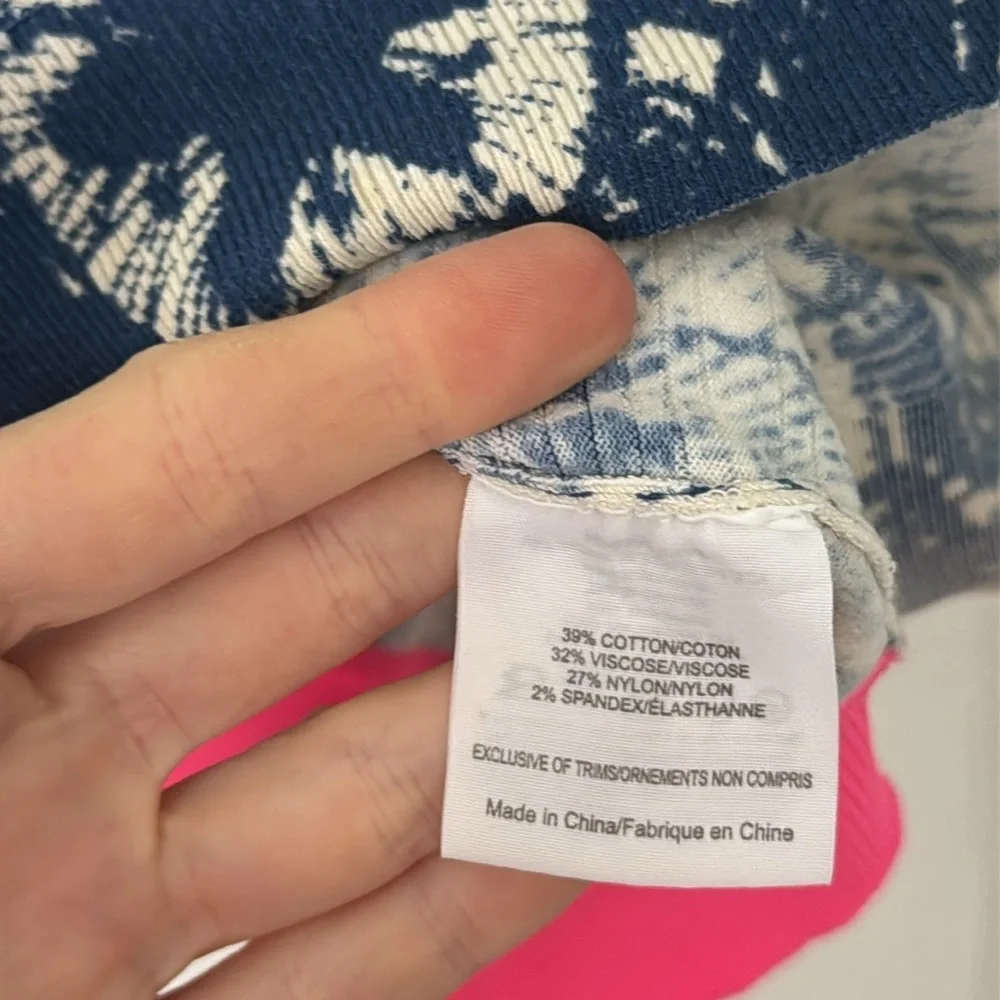 Tory Burch XS Navy and Pink Floral Patterned Knit Top - Picture 6 of 8